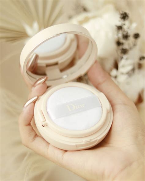 dior golden nights cushion powder|Dior forever loose powder.